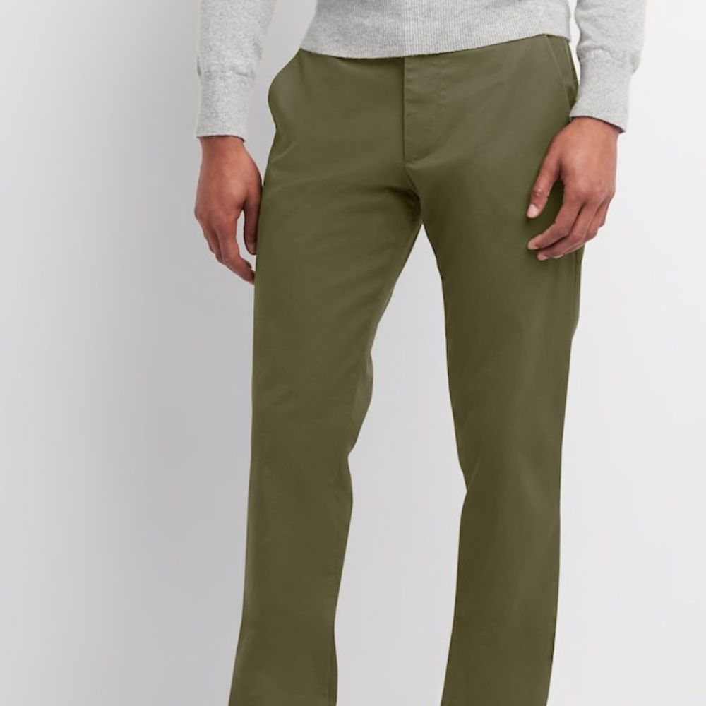 GAP Men’s Chino in Olive Green
